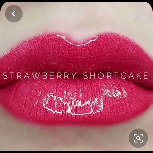 New LipSense: Strawberry Shortcake